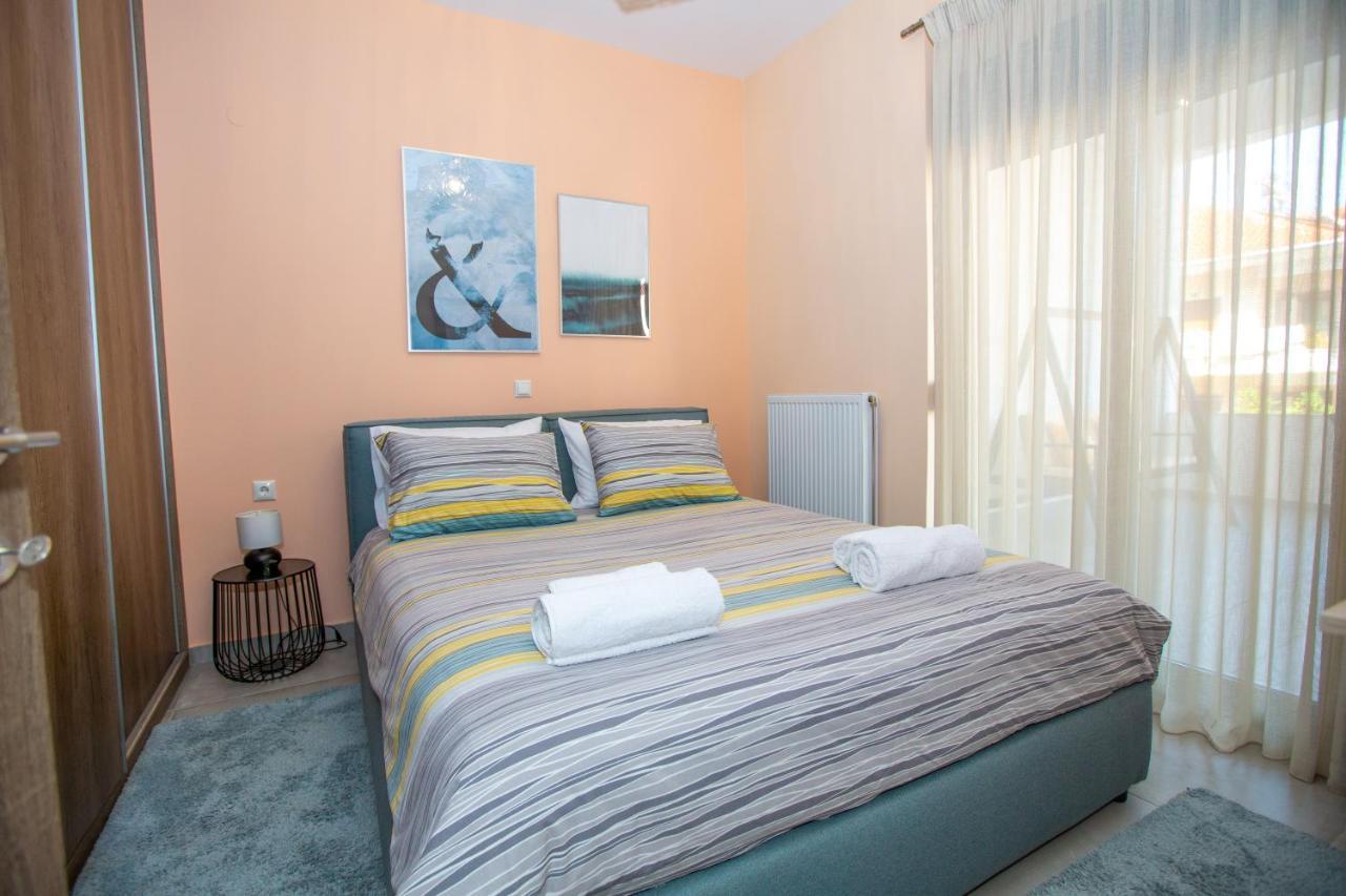 Modern Lake View Apartment Ioannina Extérieur photo